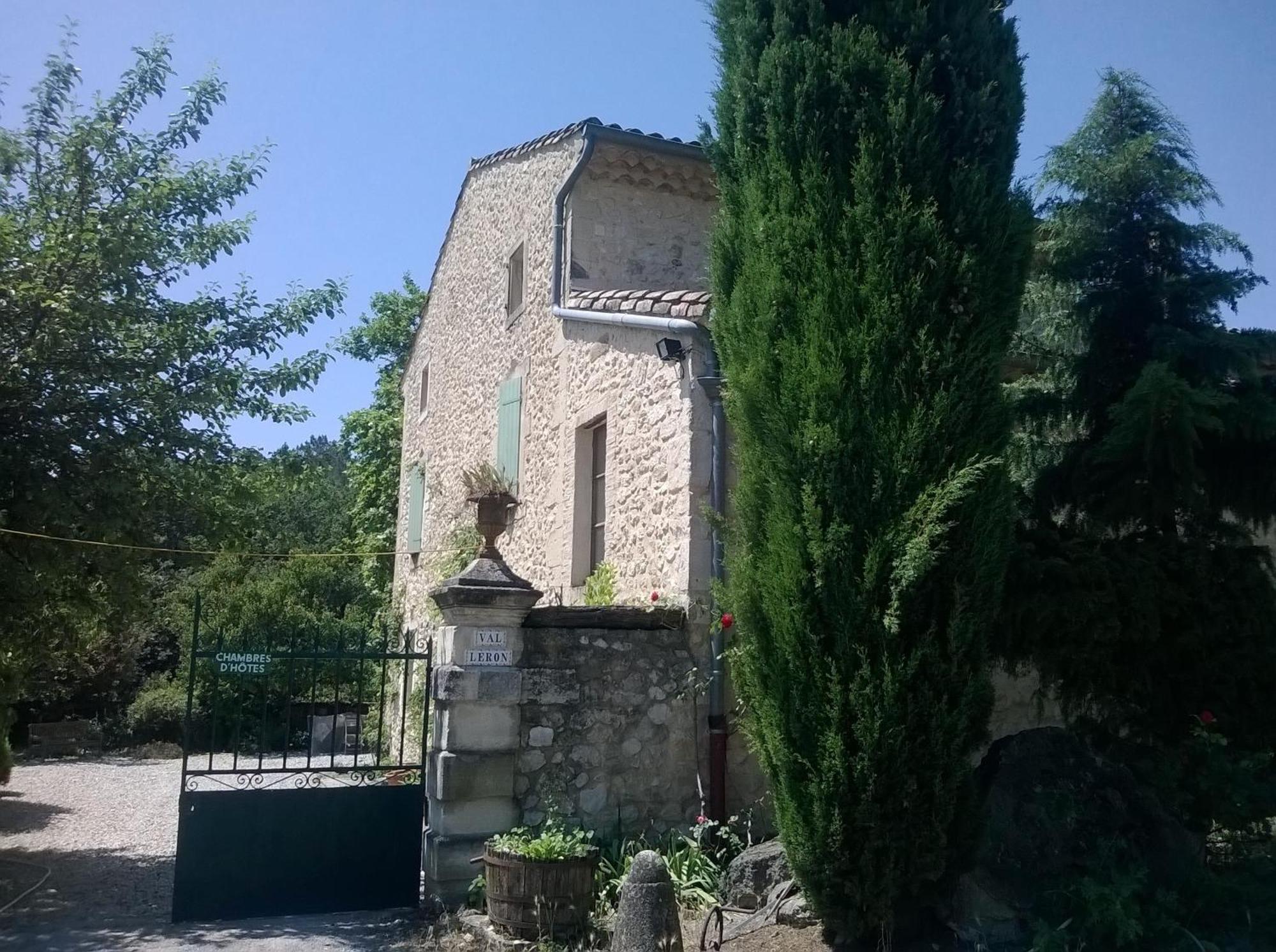 Bed and Breakfast Le Val Léron à Valaurie Extérieur photo