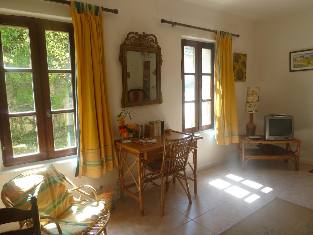 Bed and Breakfast Le Val Léron à Valaurie Extérieur photo