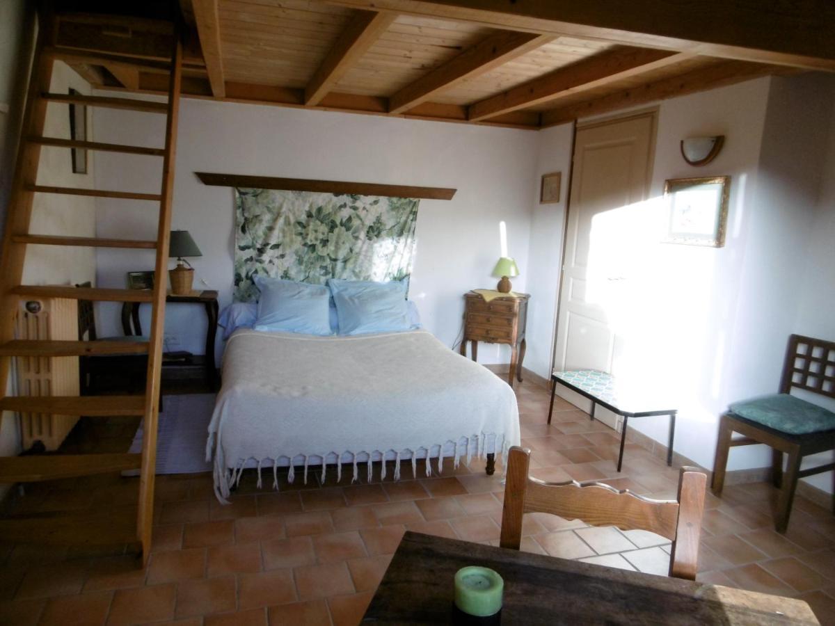 Bed and Breakfast Le Val Léron à Valaurie Extérieur photo